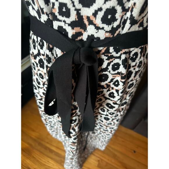 Diane von Furstenberg x Target Halter Tie Neck Poppy Sweaterknit Midi Dress. - Picture 3 of 9